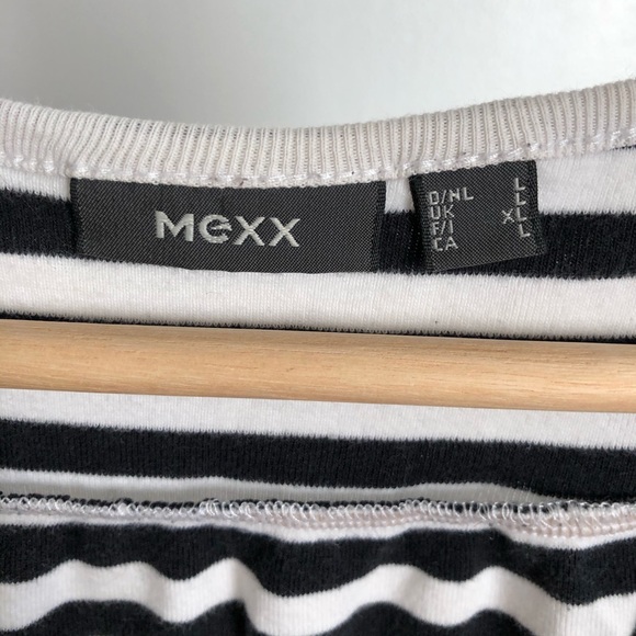 🌈Mexx Tank Top🌈 - Picture 2 of 3